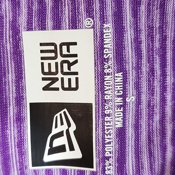 NWT LOS ANGELES LAKERS WOMEN'S DISTRESSED LINE TEE Size Small - Picture 10 of 11